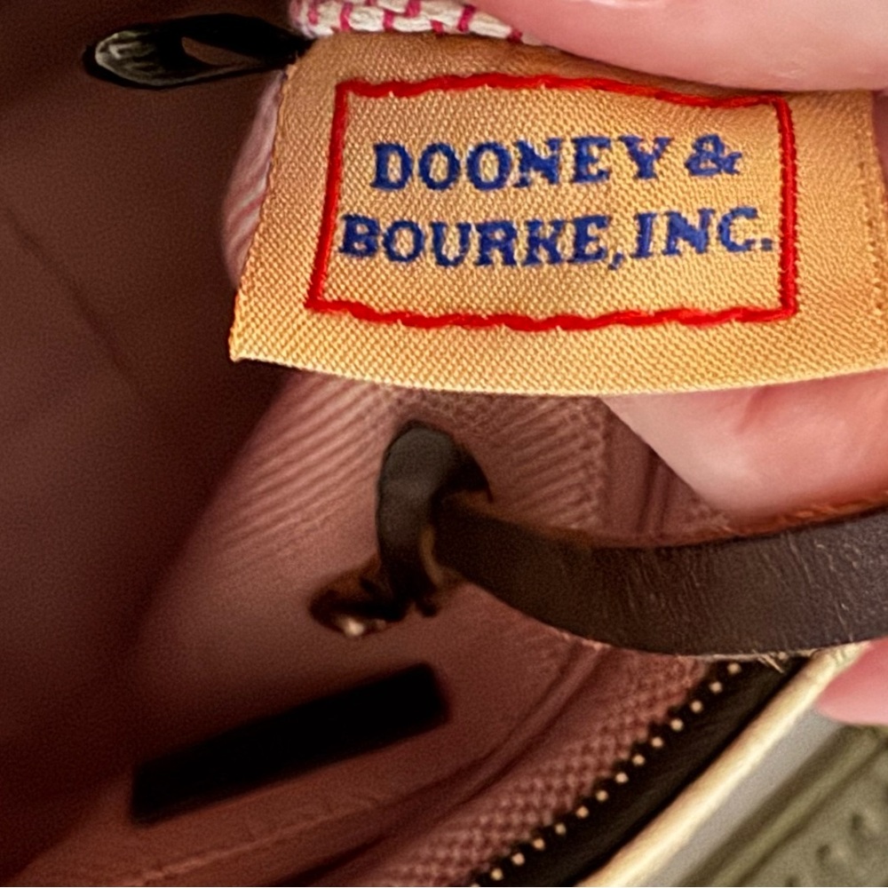 Dooney & Bourke Croc Embossed Leather Hobo bag - NWOT - Picture 9 of 16